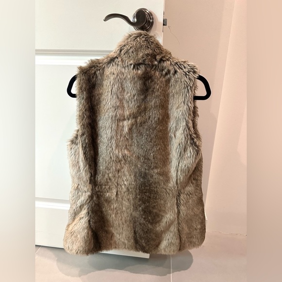 Banana Republic vest - Picture 2 of 4